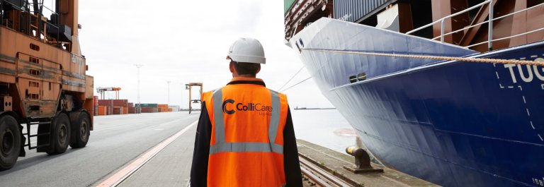 ColliCare employee at a Danish harbour.