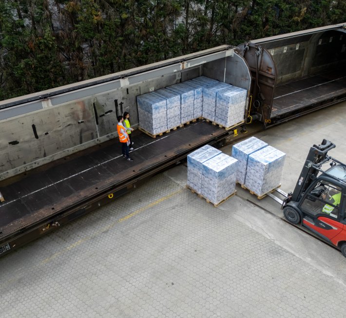 Loading train in Modena